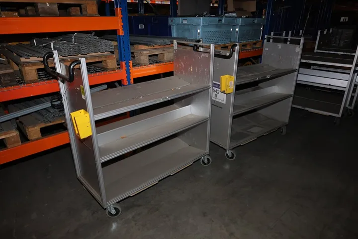 2 x Kommissionierwagen